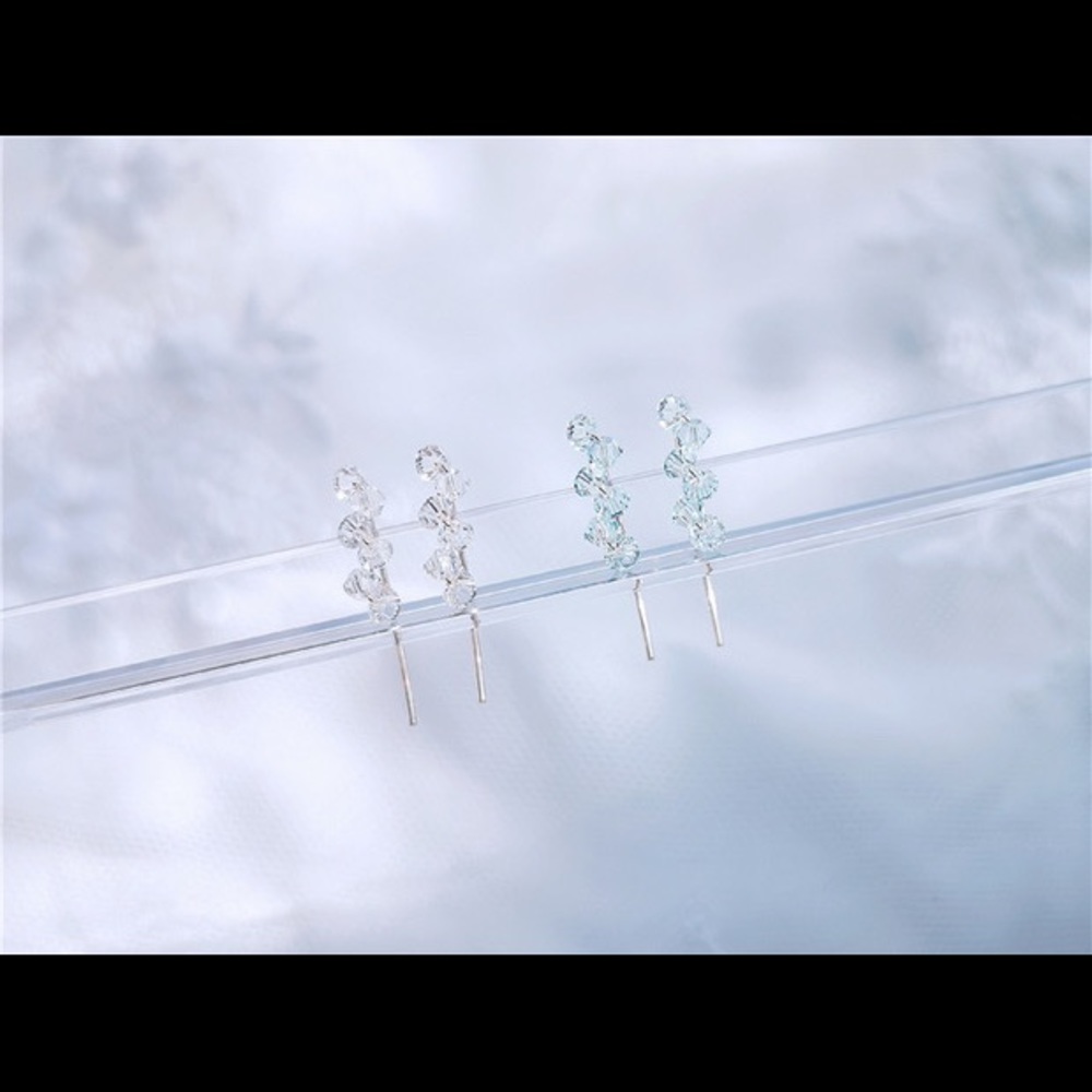 NEW Crystal earrings - Picture 2 of 2